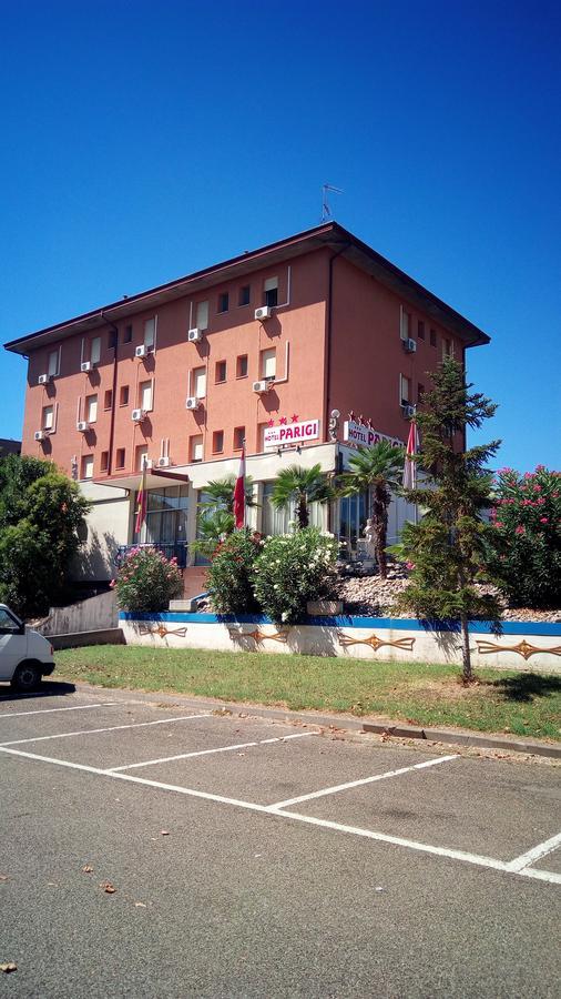 Hotel Parigi Castel San Pietro Terme Dış mekan fotoğraf