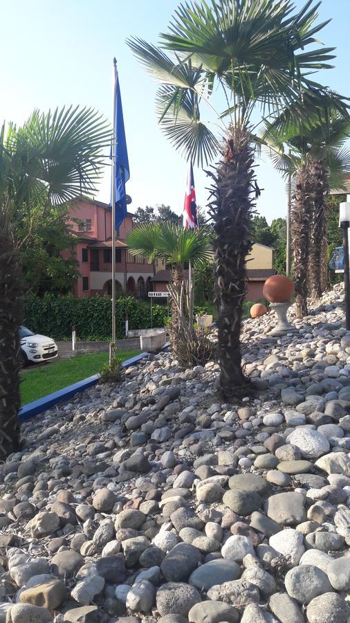 Hotel Parigi Castel San Pietro Terme Dış mekan fotoğraf