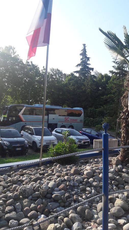Hotel Parigi Castel San Pietro Terme Dış mekan fotoğraf